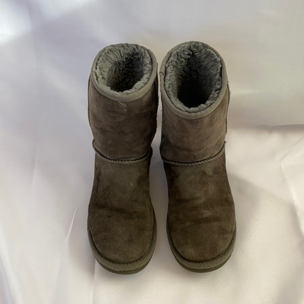 Grey Ugg Classics - image 2